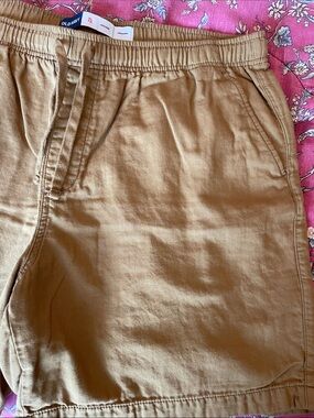 Old Navy Men's Drawstring Hybrid Shorts - Tan size XL